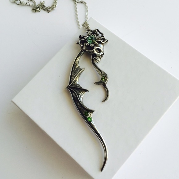 Gothic Skull Articulated Pewter Swarovski Pendant - Picture 1 of 4